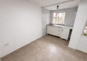 DEPTO 2 AMB + JARDIN - CRUCE CASTELAR